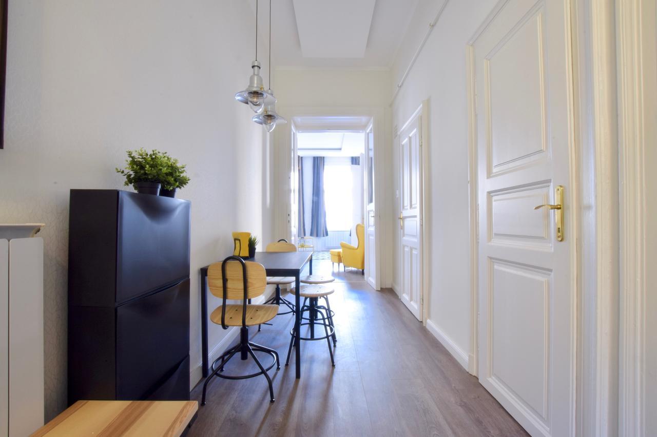 Standard Apartment By Hi5 - Dessewffy 39 Budapest Kültér fotó